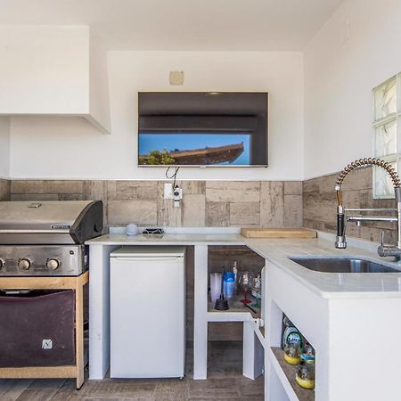 Amazing Home In Ador With Kitchenette 外观 照片