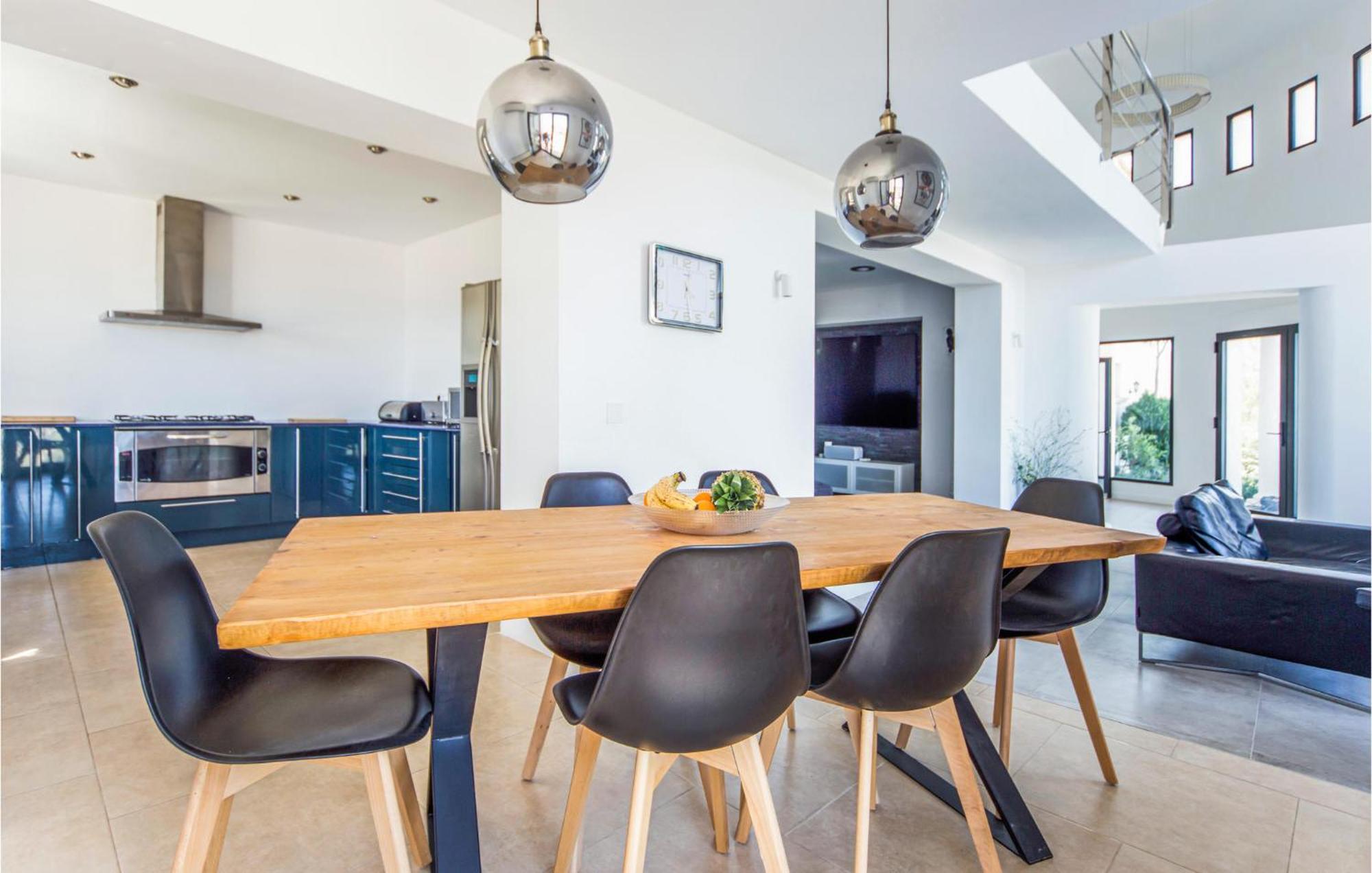 Amazing Home In Ador With Kitchenette 外观 照片